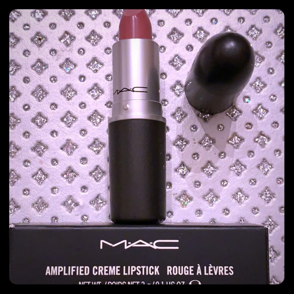 M-A-C lipstick 💄